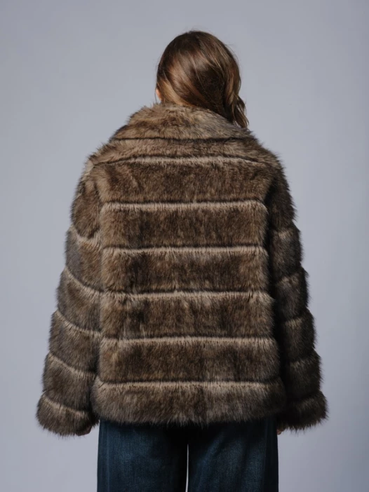 Шуба женская коричневая AOSILEIBANG fashion 9920-65